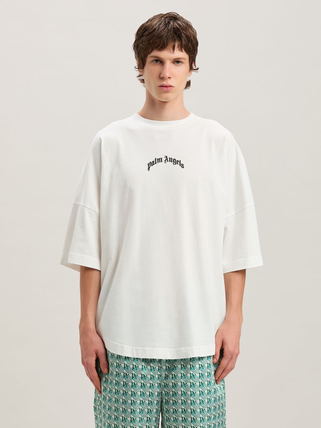 PALM ANGELS BACK CURVED LOGO OVER TEE OFF WHITE - BL OFF WHITE - BLACK PMAA002S25JER001