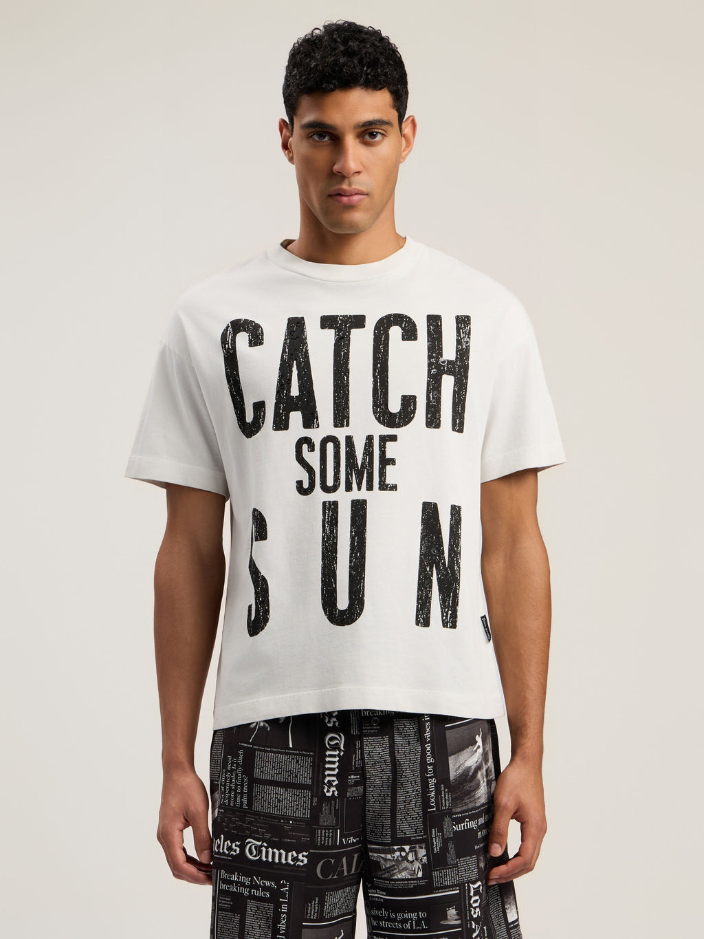PALM ANGELS Catch Reg T-Shirt OFF WHITE - BLACK PMAA109F25JER002