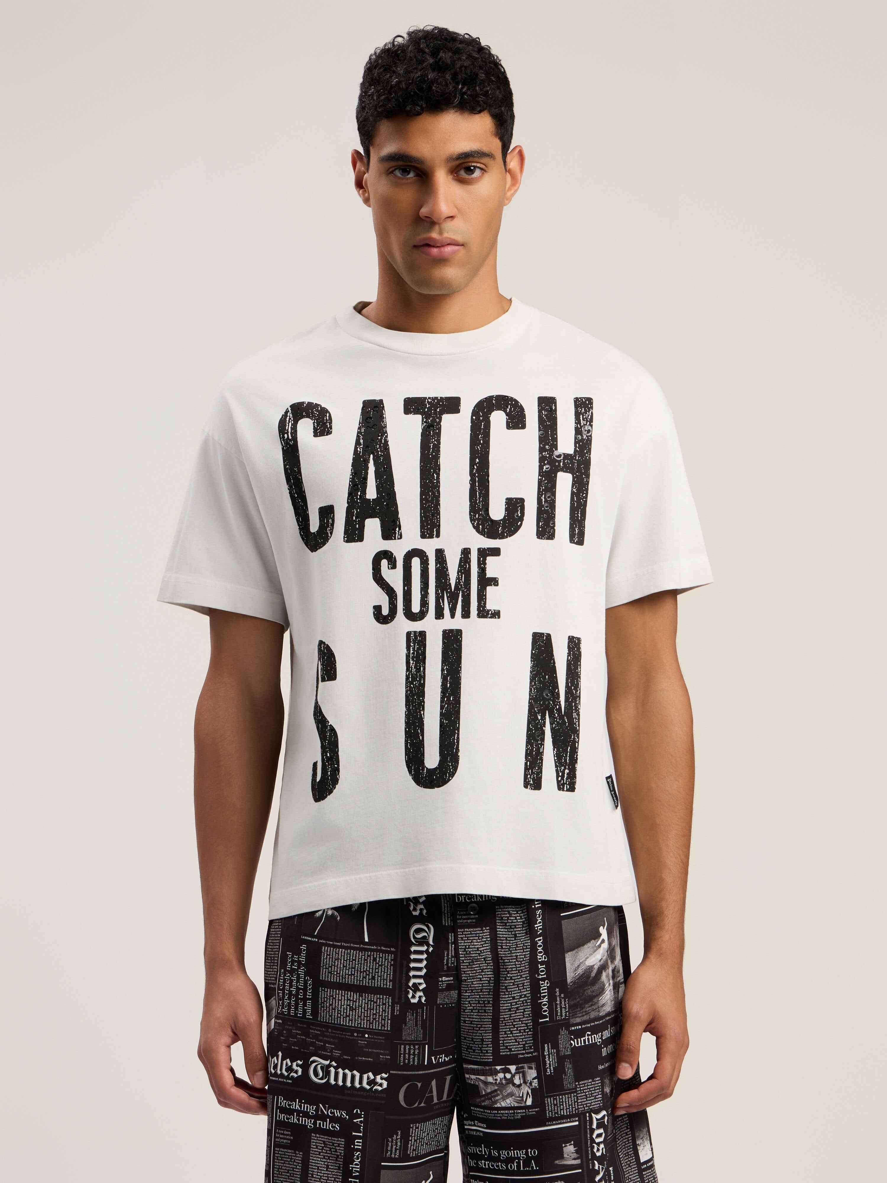 PALM ANGELS Catch Reg T-Shirt OFF WHITE - BLACK PMAA109F25JER002