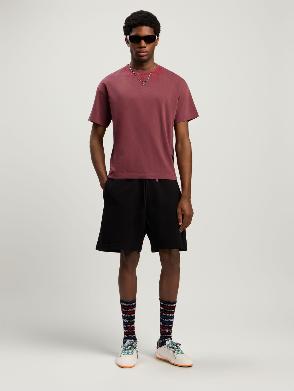 PALM ANGELS Neck Logo Regular T-Shirt BURGUNDY - RED PMAA109F25JER009
