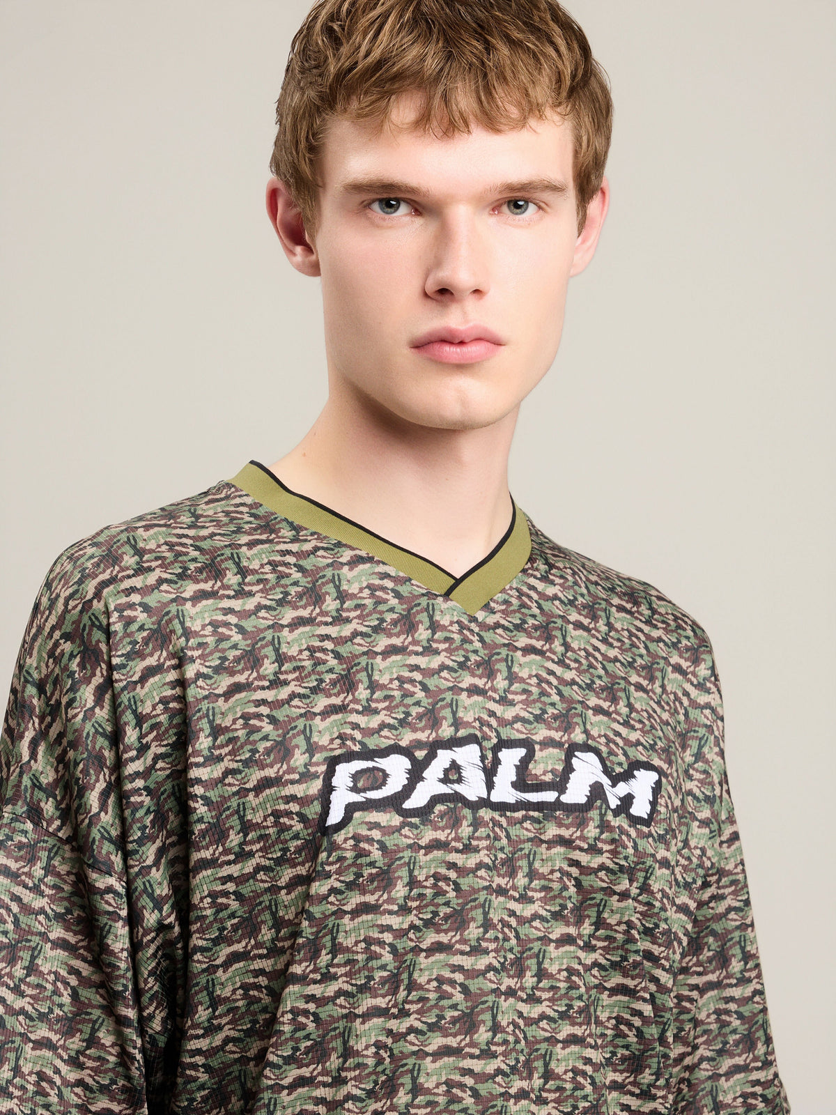 PALM ANGELS Camo Allover Palm Sport T-Shirt BROWN OFF WHITE PMAA10NS26FAB002