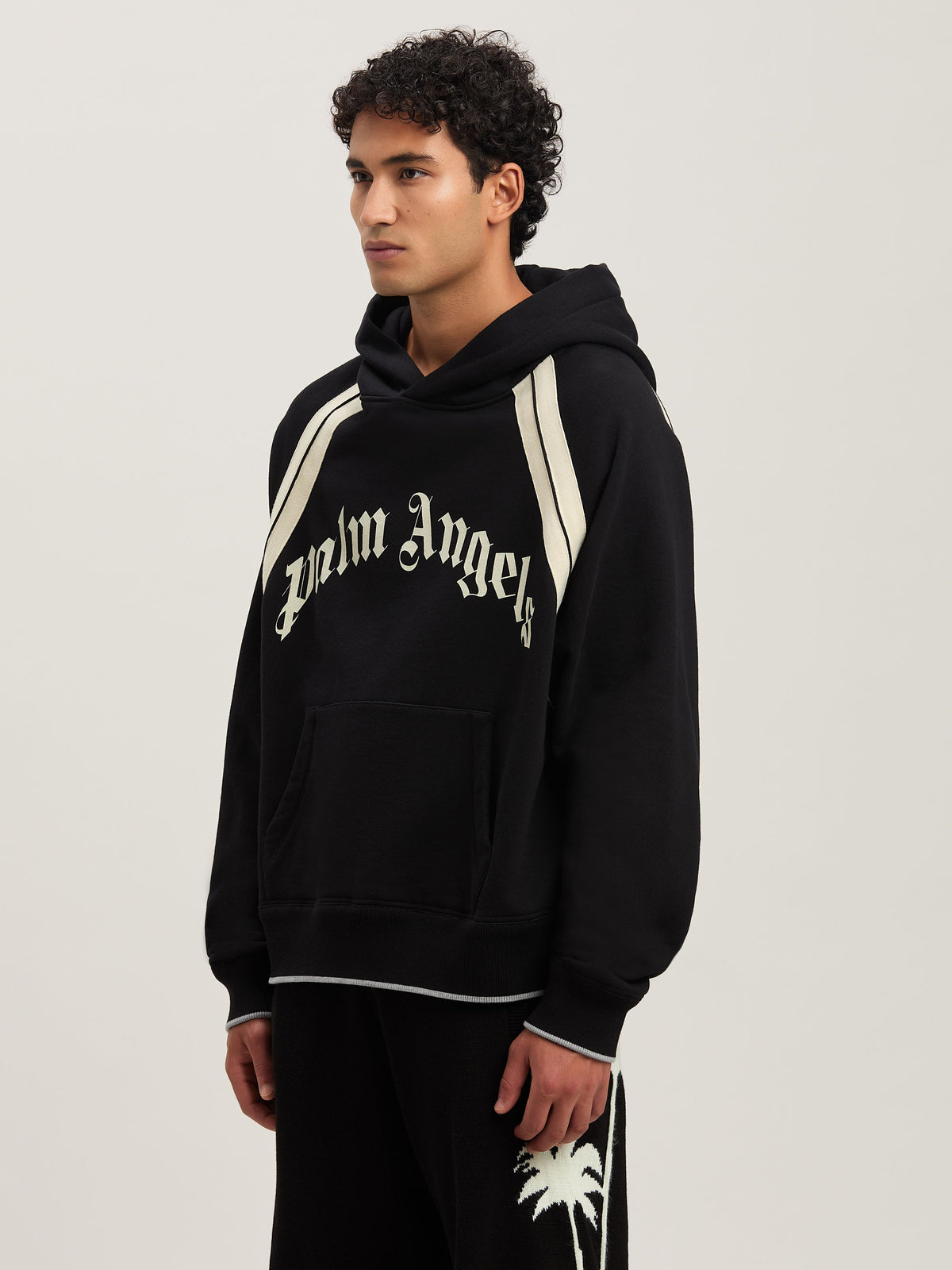 PALM ANGELS  CURVED LOGO TRACK HOODY BLACK - IVORY PMBB171S25FLE001
