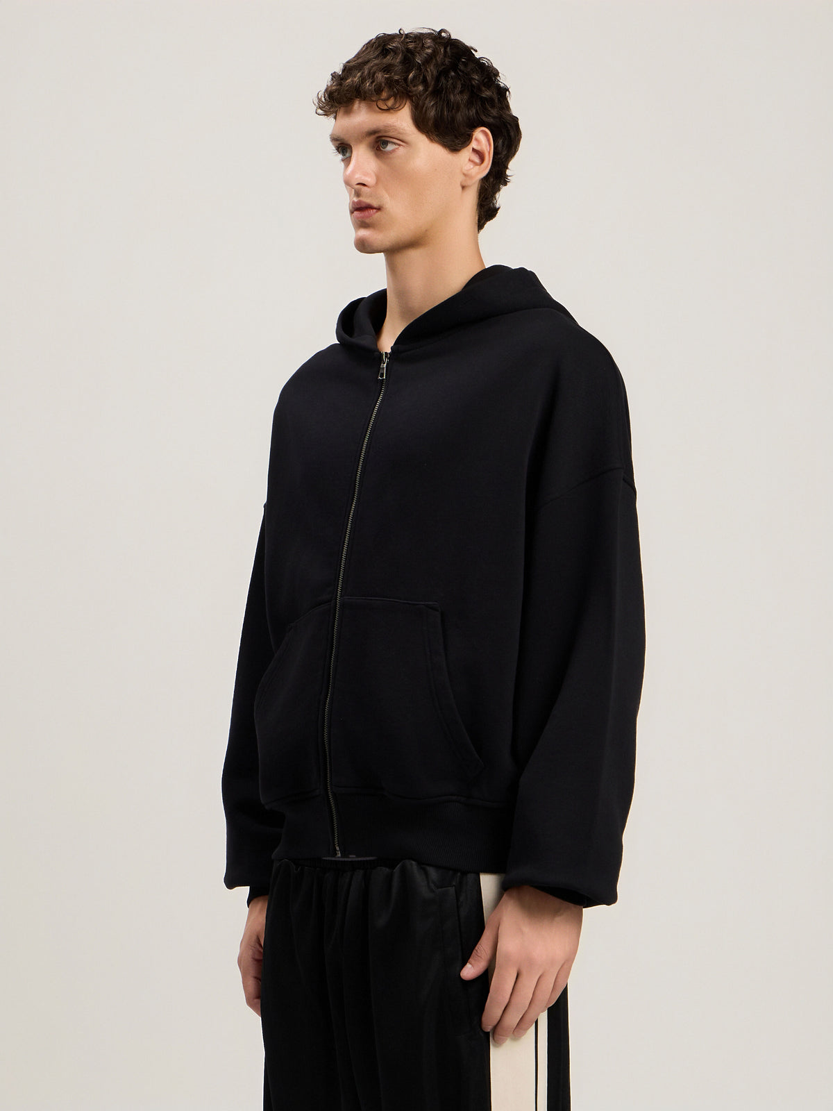 PALM ANGELS Back Curved Logo Zip Hoodie BLACK OFF WHITE PMBE02AS26FLE004