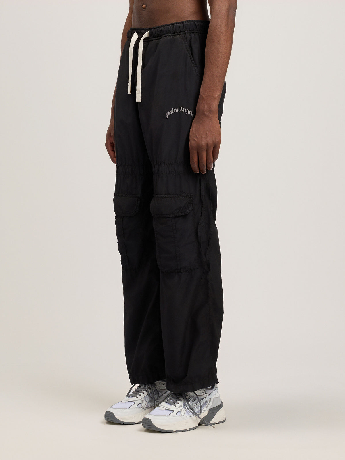 PALM ANGELS Curved Logo Draws Cargo Pants BLACK OFF WHITE PMCF03BS26FAB002