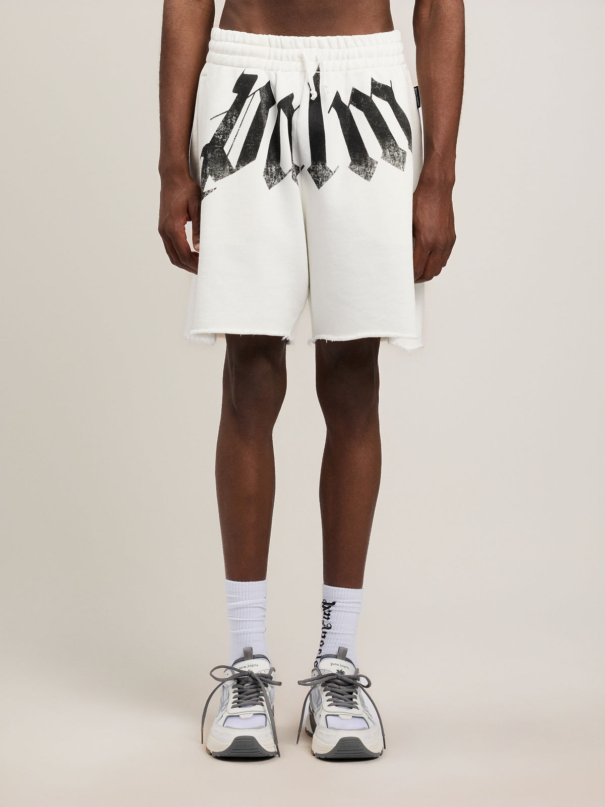 PALM ANGELS Big Waist Logo Sweatshorts OFF WHITE BLACK PMCI02CS26FLE001