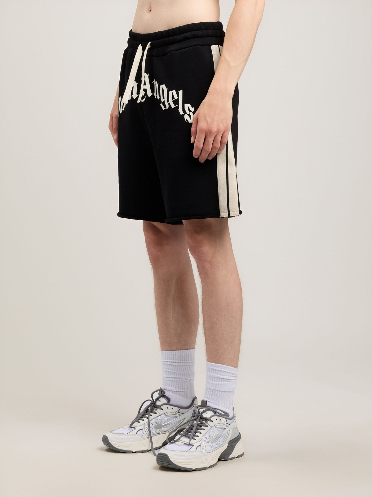 PALM ANGELS Curved Logo Track Sweatshorts BLACK OFF WHITE PMCI02DS26FLE001