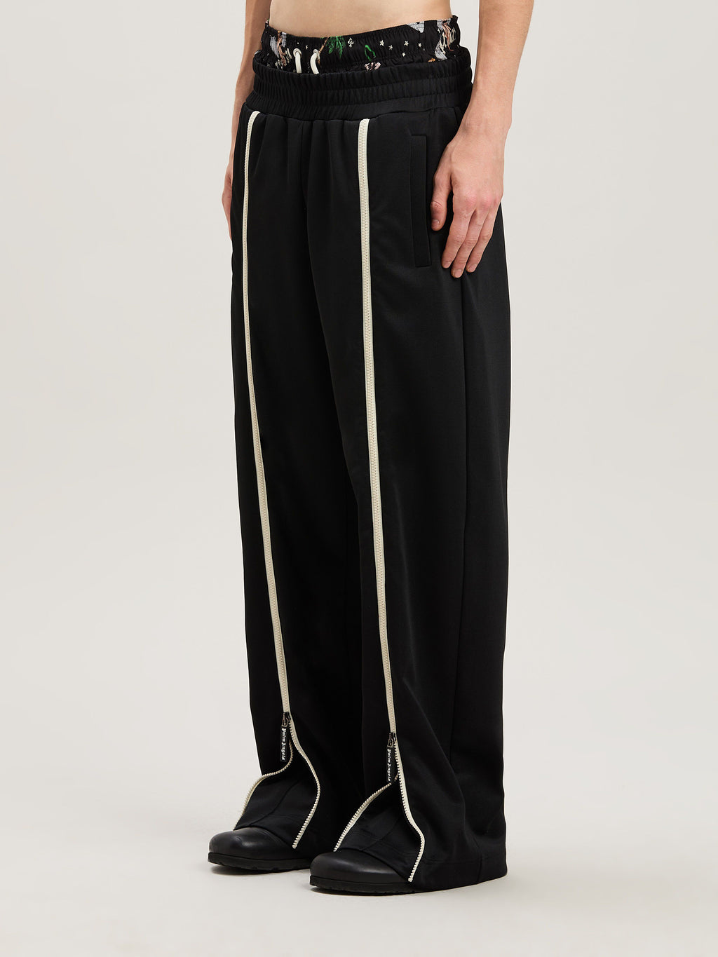 PALM ANGELS  VINTAGE TRACK PANTS BLACK - BLACK PMCJ043S25FAB001