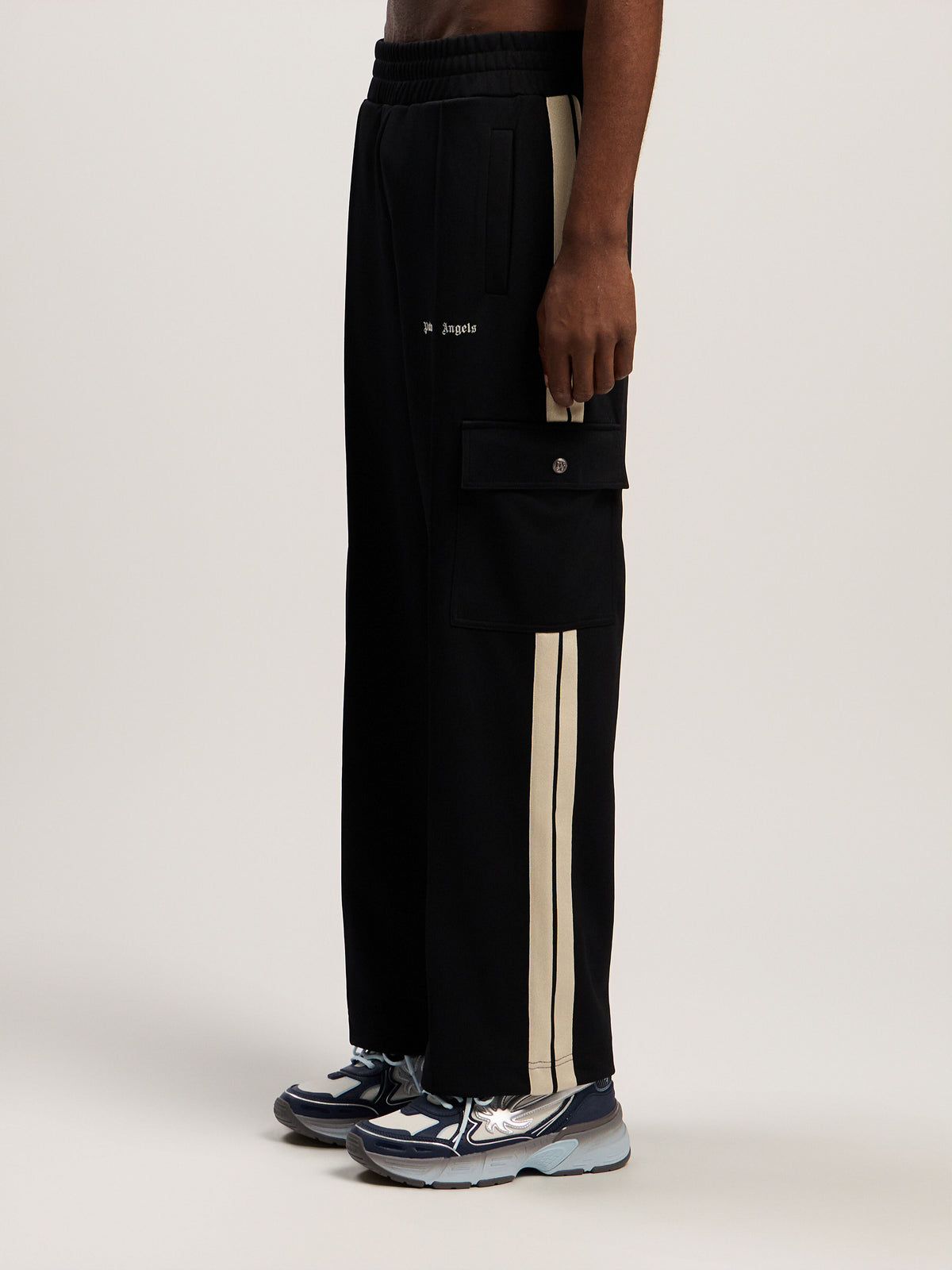 PALM ANGELS Classic Logo Cargo Track Pant BLACK - OFF WHITE PMCJ04BF25FAB001
