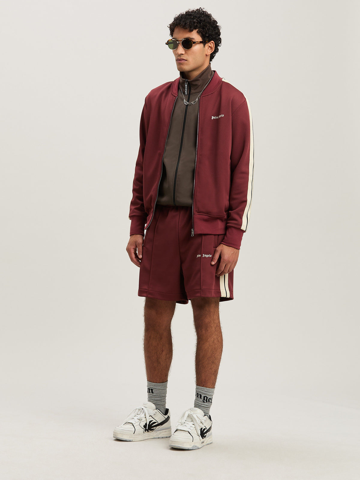 PALM ANGELS  CLASSIC LOGO TRACK SHORTS BURGUNDY - OFF BURGUNDY - OFF WHITE PMCL004S25FAB001