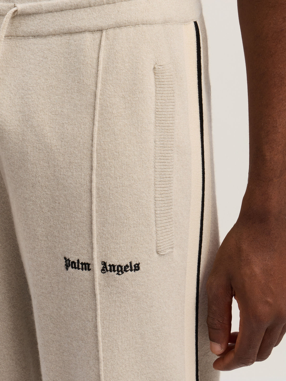 PALM ANGELS  LIGHT BEIGE - BLACK PMHG023F25KNI001