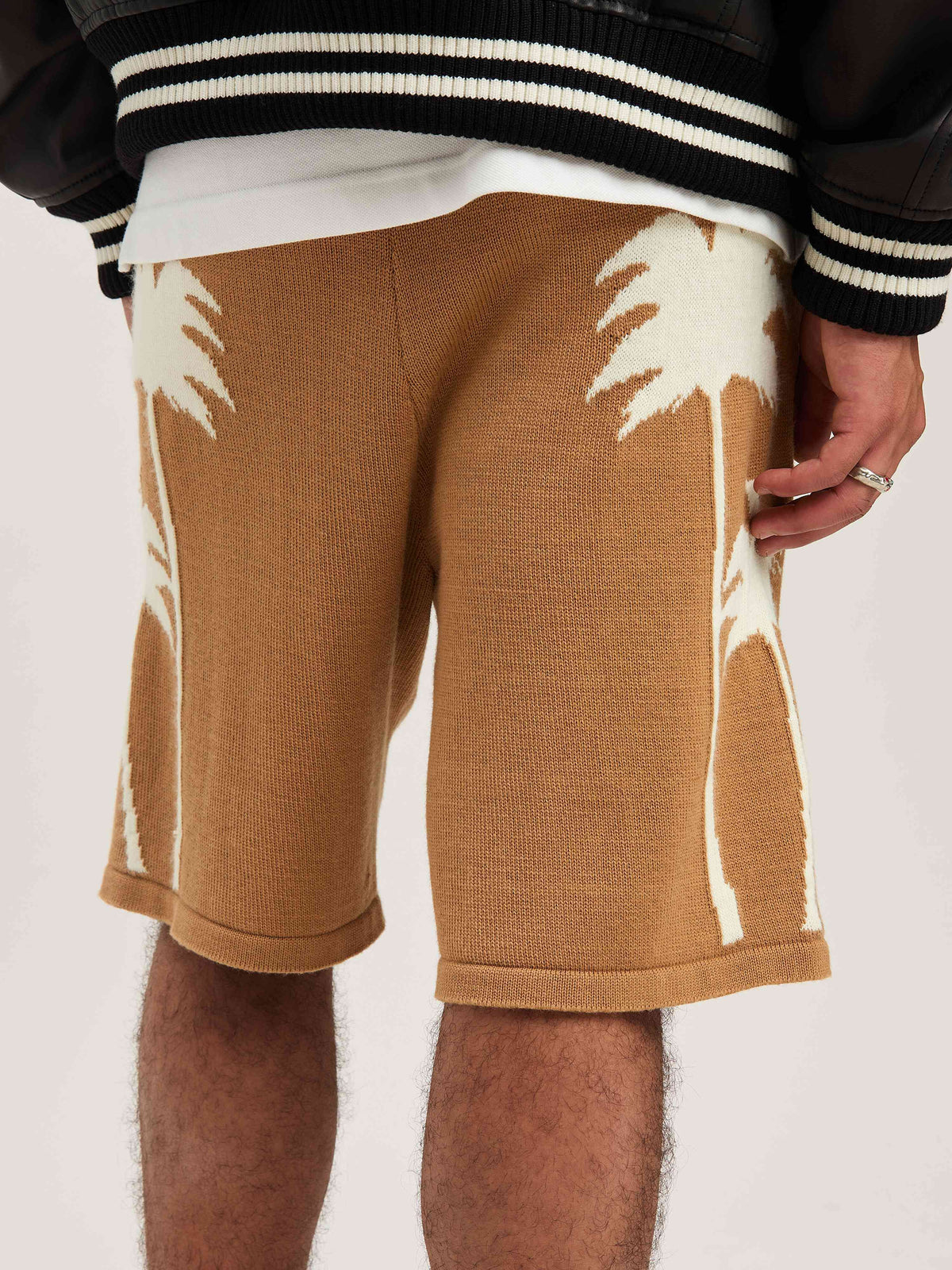PALM ANGELS  PALMS KNIT SHORTS BEIGE - OFF WHITE PMHM012S25KNI002