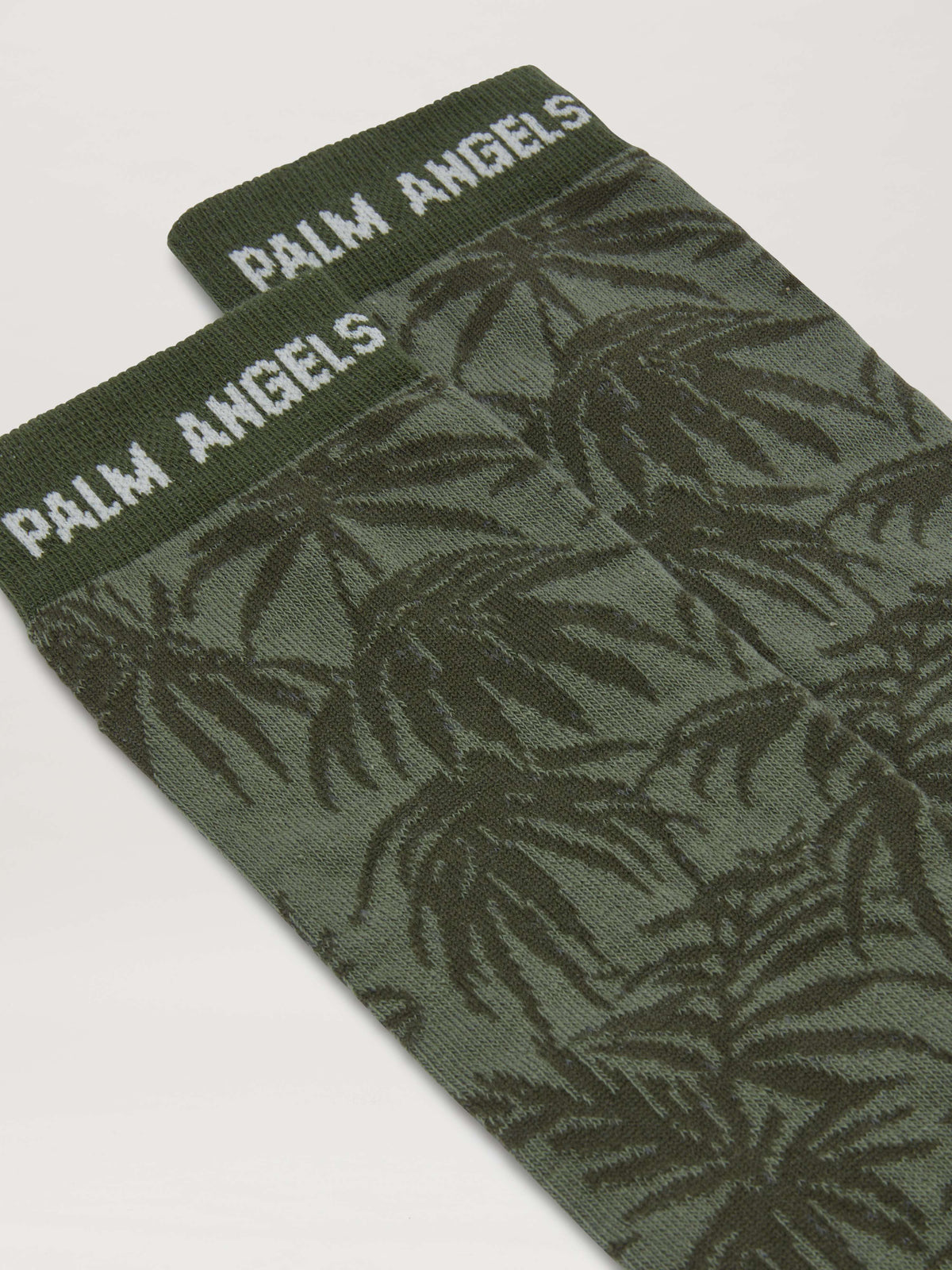 PALM ANGELS  JACQUARD PALMS LOGO SOCKS MILITARY GREEN MILITARY GREEN - OFF WHITE PMRA00BS25FAB001